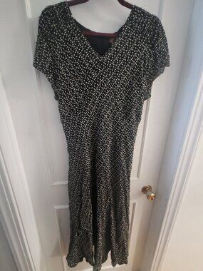 JM Collection Black & White Dot Empire Waist Midi Dress - Size 18